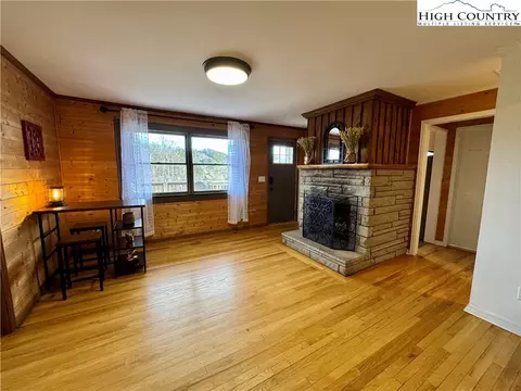 265 Wildcat Rd, Deep Gap, NC 28618 photo 9