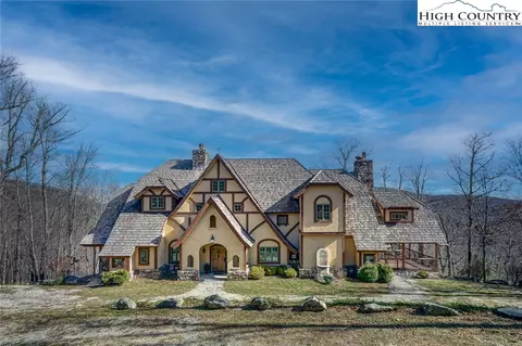628 Rock Ledge, Linville, NC 28646
