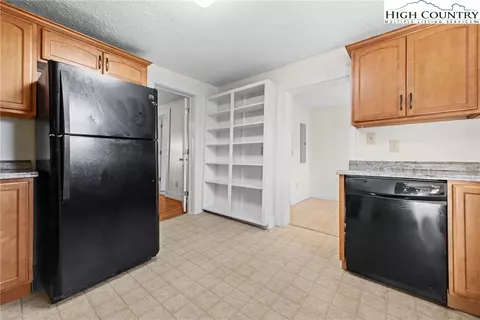 127 North St, Boone, NC 28607 photo 9
