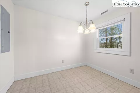 127 North St, Boone, NC 28607 photo 10