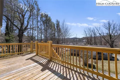 127 North St, Boone, NC 28607 photo 33
