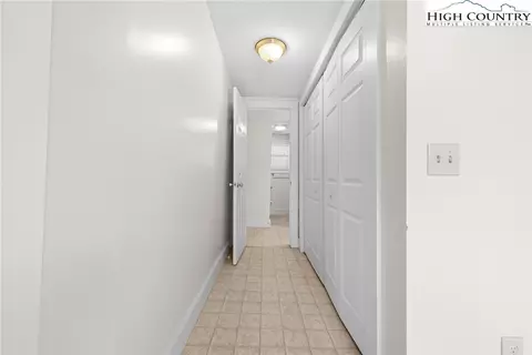 127 North St, Boone, NC 28607 photo 11