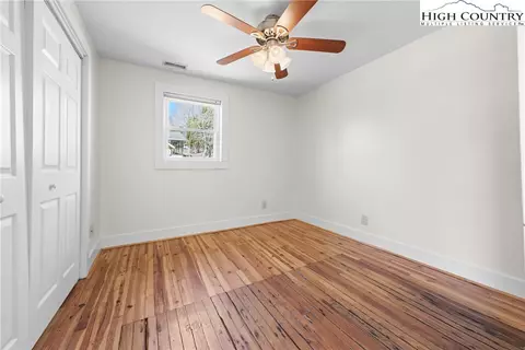 127 North St, Boone, NC 28607 photo 5