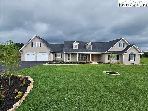 611 Barrett Rd, Ennice, NC 28623