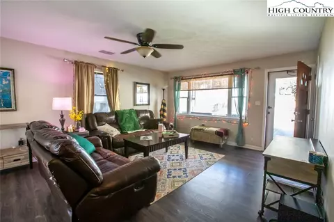 110 Summit St, Boone, NC 28607