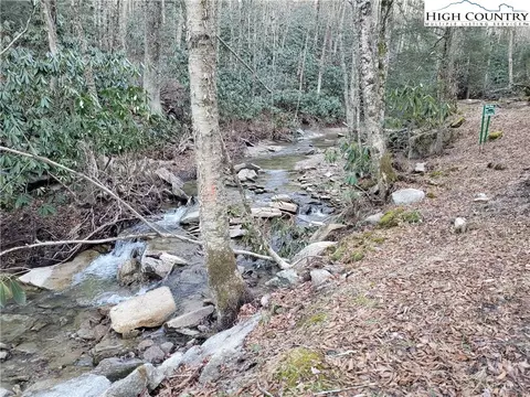 tbd Honeysuckle Ln, Beech Mountain, NC 28607