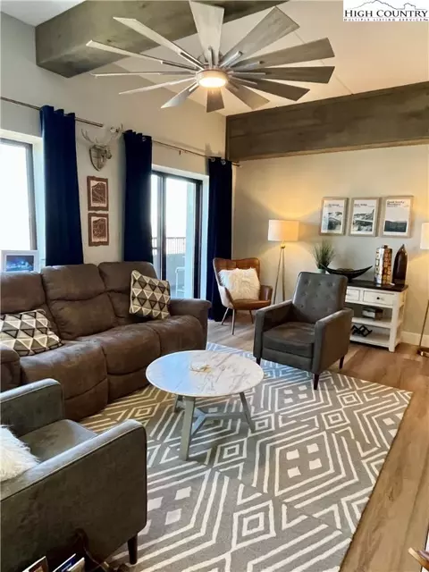 303 Sugar Top Dr #3825, Sugar Mountain, NC 28604