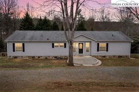 232 Berry Mountain Ln, Wilkesboro, NC 28697