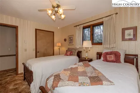 Bedroom - 184 Birch Ln, Deep Gap, NC 28618 photo 4 of 8