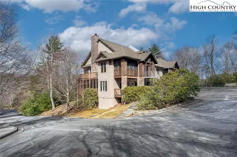 135 Caleb Dr #A-1, Blowing Rock, NC 28605