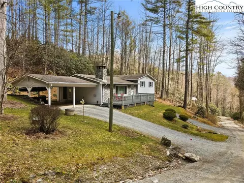 861 Winterberry Trl, Boone, NC 28607