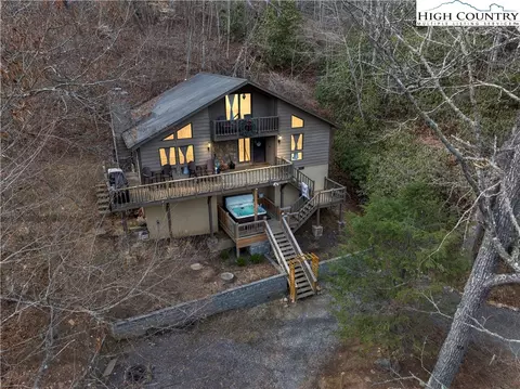 535 Riverside Dr, Boone, NC 28607