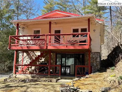 2570 Big Peak Creek Rd, Laurel Springs, NC 28644