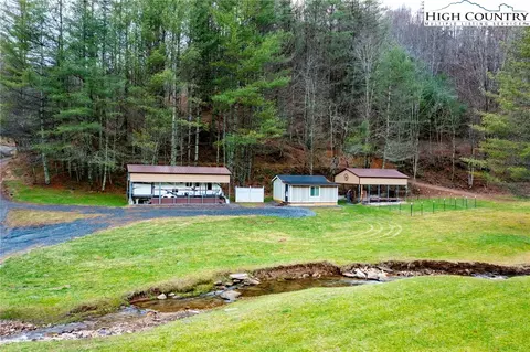 3357 Old Field Creek Rd, Grassy Creek, NC 28631