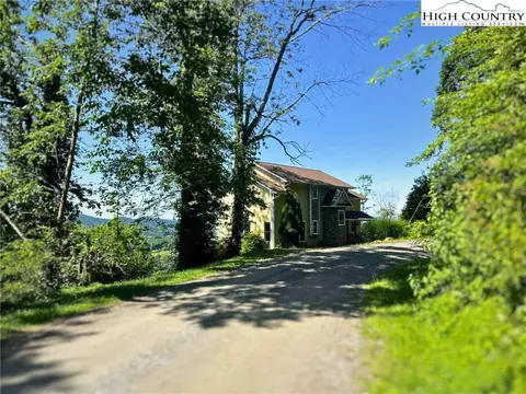 1395 Toms Knob, Sparta, NC 28675