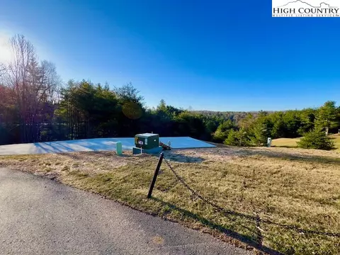 175 Gleneagle West Dr, Roaring Gap, NC 28668 photo 5