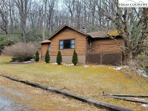 743 Edmisten Rd, Blowing Rock, NC 28605
