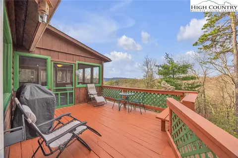 540 Grindstone Ln, Millers Creek, NC 28651