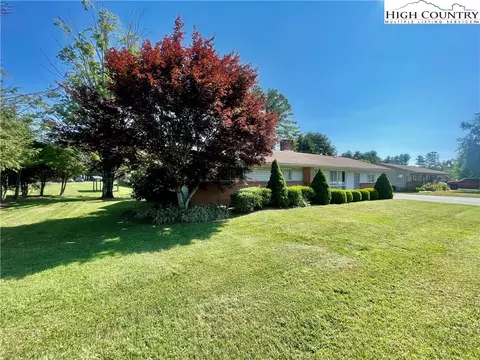 755 Greenway Rd, Boone, NC 28607 photo 2