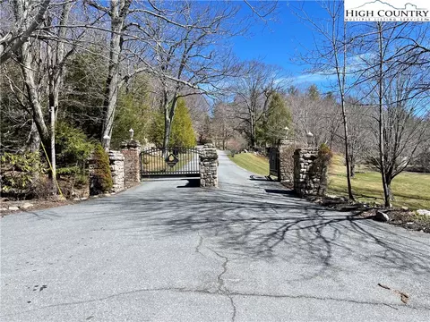 lot B Tyneridge Dr, Banner Elk, NC 28604