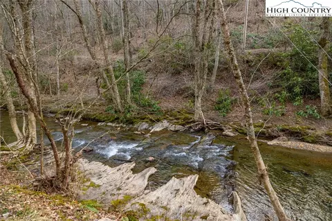 847 Call Creek Road Ext, Fleetwood, NC 28626