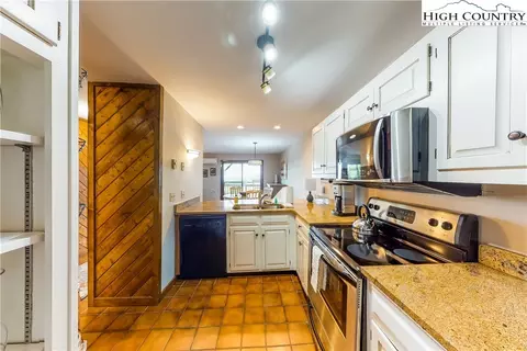 170 Crestview Ln #100-E, Sugar Mountain, NC 28604 photo 11