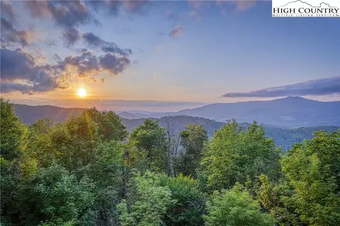 170 Crestview Ln #100-E, Sugar Mountain, NC 28604 photo 3