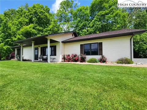 198 Lola Perry Rd, Zionville, NC 28698