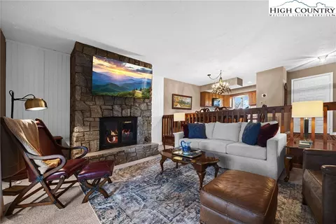 848 Chetola Lake Dr #2, Blowing Rock, NC 28605