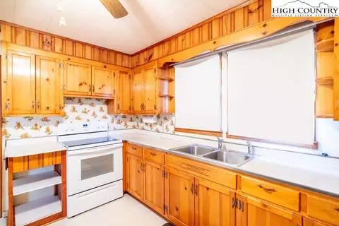 45 Carson Blvd, Sparta, NC 28675 photo 5