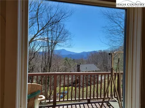 272 Maple Ridge Dr, Boone, NC 28607 photo 8