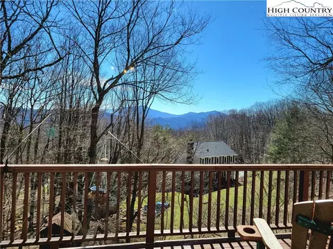 272 Maple Ridge Dr, Boone, NC 28607 photo 9