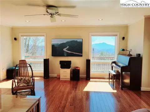 272 Maple Ridge Dr, Boone, NC 28607 photo 6