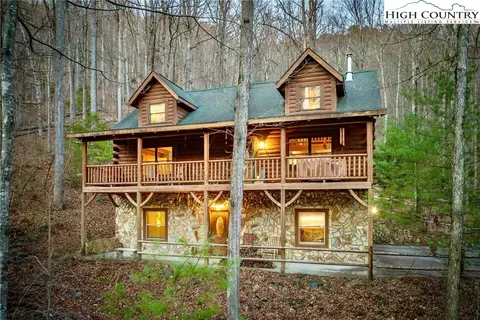 4040 Alta Vista Way, Lenoir, NC 28645