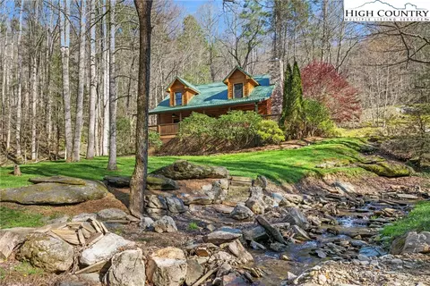 235 Old Reece Rd, Banner Elk, NC 28604
