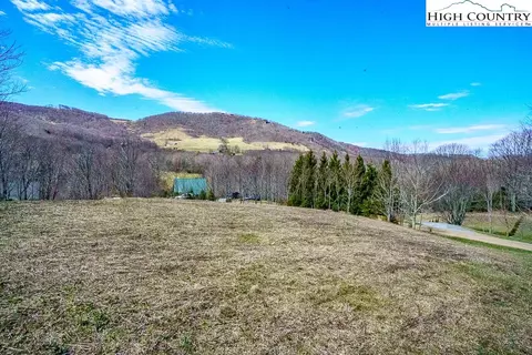 lot Apt 10 Camelot Dr, Banner Elk, NC 28604