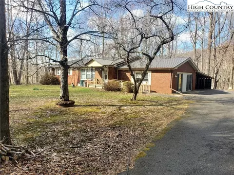 3916 Elk Park Hwy, Elk Park, NC 28622