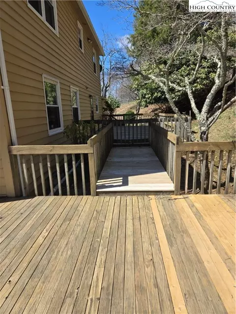356 Maple Ridge Dr, Boone, NC 28607 photo 8