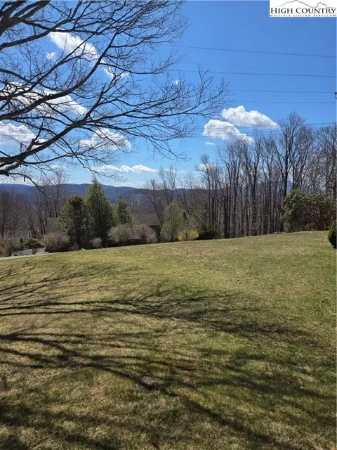 356 Maple Ridge Dr, Boone, NC 28607 photo 7