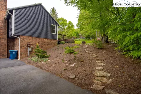 292 Fieldstream Dr, Boone, NC 28607 photo 4