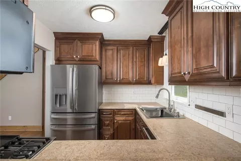 292 Fieldstream Dr, Boone, NC 28607 photo 10