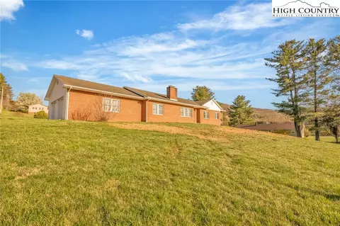 114 Parker Dr, West Jefferson, NC 28694