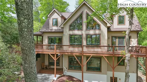 275 Red Wolf, Blowing Rock, NC 28605