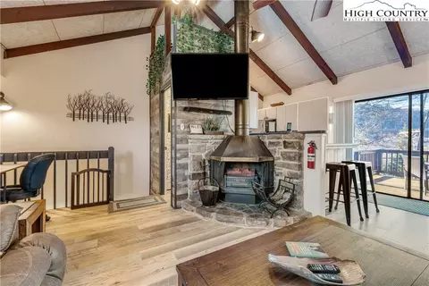 101 Hornbeam Rd #5D, Beech Mountain, NC 28604
