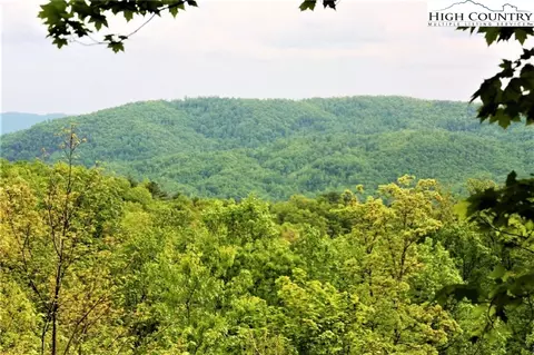 40 Elk Ridge Rd, Ferguson, NC 28624