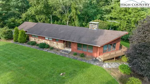 Exterior - 835 Ridge Rd, Spruce Pine, NC 28777 photo 2 of 11