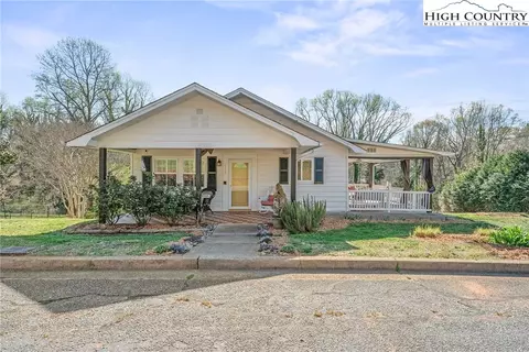 111 Clark St, Morganton, NC 28655