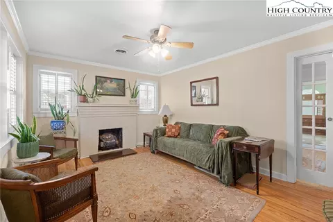 111 Clark St, Morganton, NC 28655 photo 8