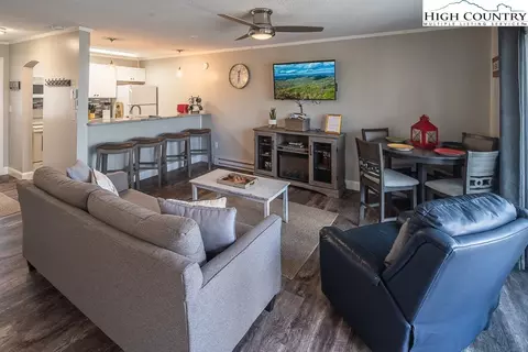101 Lower Holiday Ln #B-104, Beech Mountain, NC 28604