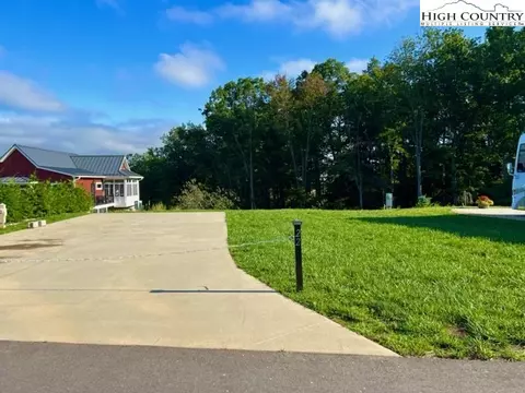22 Paynes Ct, Roaring Gap, NC 28668 photo 5